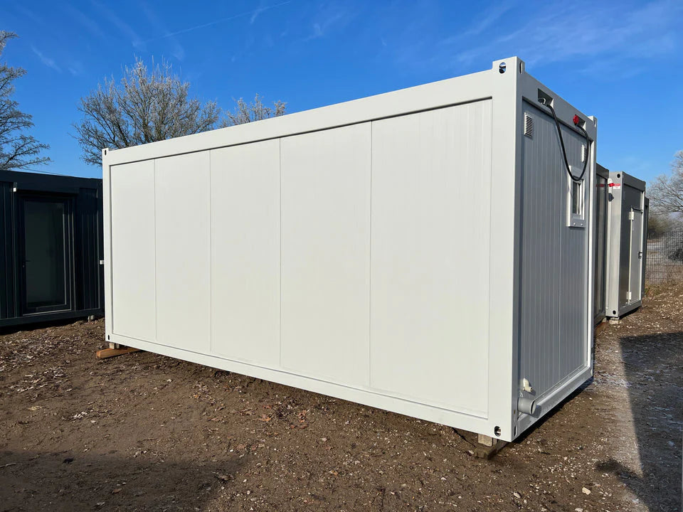 Contenedor Sanitario con 5 Sanitarios - 00 x 2,44 m - Nuevo - 6,00 x 2,44 m