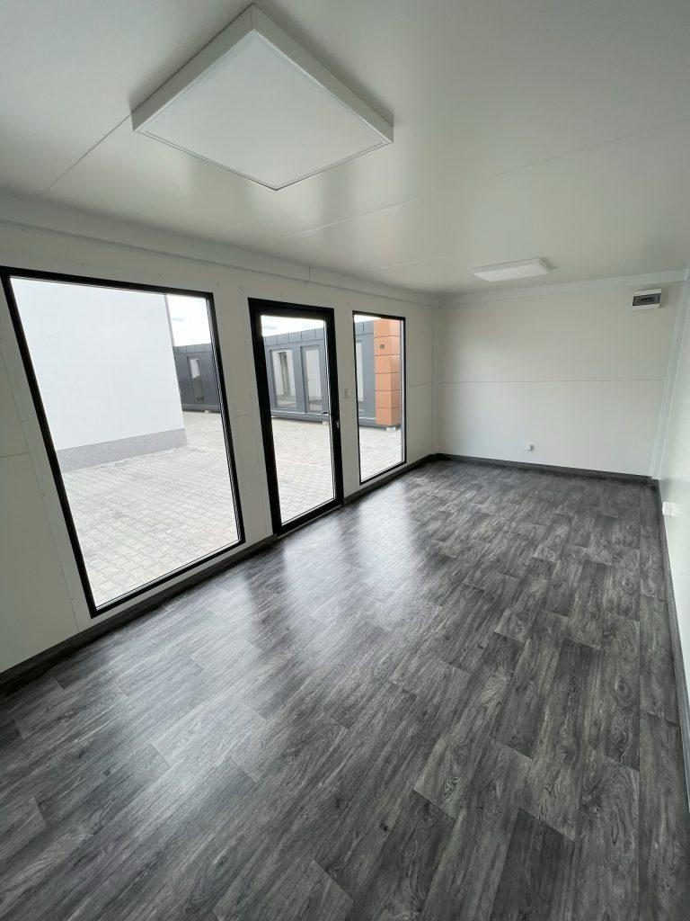 Contenedor Modular 800×300 con Paneles de Poliestireno - 50x3 m - Acero - Nuevo