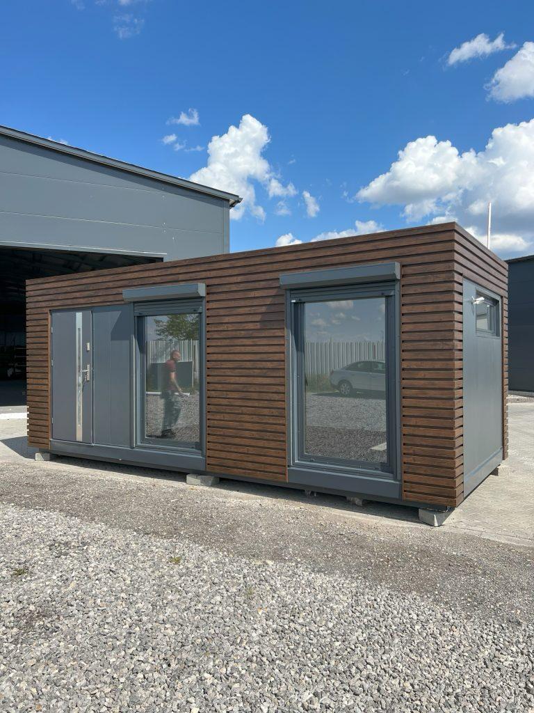 Contenedor Habitable 700×300 cm con Baño - 50x3 m - Acero - Nuevo - oficina modular