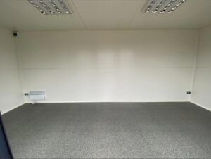 Contenedor Comercial «Linz» 6×2,83 m – Sala de Ventas - 6x2,83 m - Madera - Nuevo