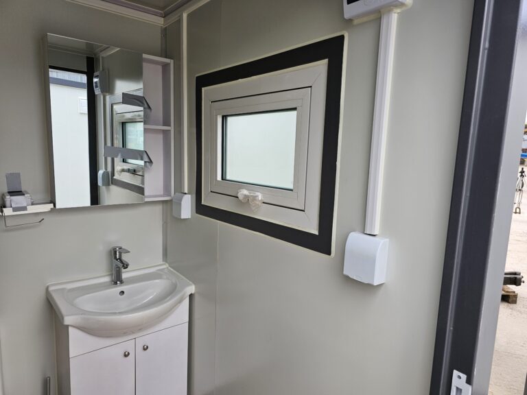 Sanitario portátil con ducha y cortina - Acero - Gris - Nuevo - módulo sanitario