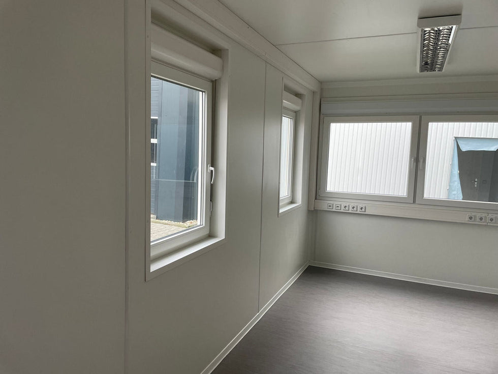 Contenedor Oficina 6,75x2,42m Aislado RAL 9002 | Ref 2350