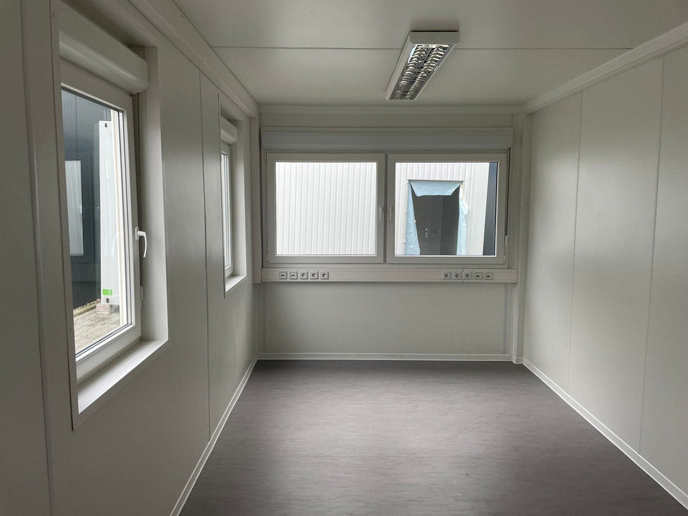 Contenedor Oficina 6,75x2,42m Aislado RAL 9002 | Ref 2350